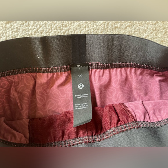 Lululemon Built to Move Boxer size small - Picture 4 of 6